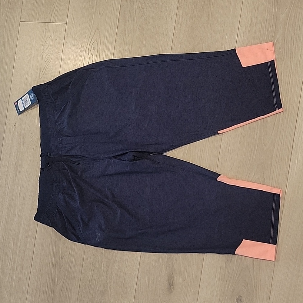 NWT- Under Armour Heatgear